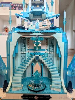 LEGO 43197 Ledový zámek - 4