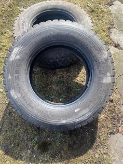 Michelin pneu záběrová 215/75 R 17,5 - 4