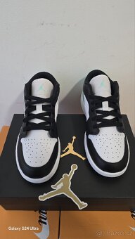 Nike Air Jirdan 1 Low - 4