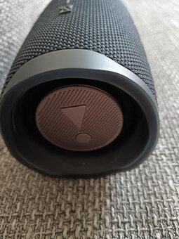 Prodám bluetooth reproduktor JBL Charge 4 černý - 4
