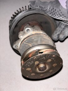 BMW E36 M50B25 vodní pumpa + visco - 4