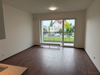 Pronájem bytu 1+KK Opava, Bílá Perla - 4