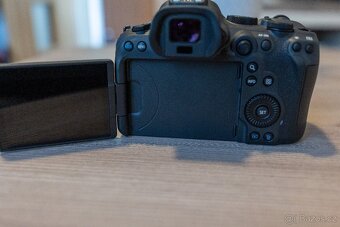Bezzrcadlovka Canon R6 mk2, top stav, záruka - 4