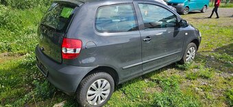 Vw Fox 1.2 i 40 Kw Auto na Opravu Dovoz SRN - 4
