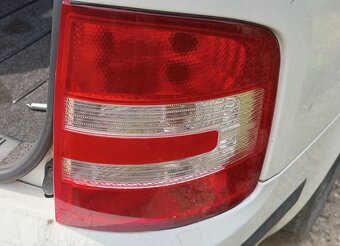 Škoda Fabia 1 kapota maska , světla, víko kufru, zadní lampy - 4