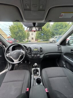 Prodám Hyundai i30, rok 2010 - 4