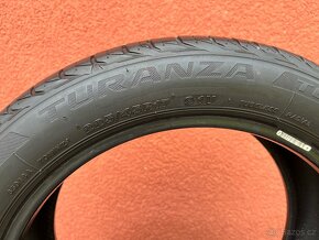 Prodám letní pneu BRIDGESTONE TURANZA 225/45 R 17 - 4