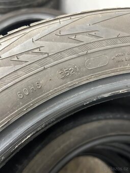 Pneu zimní Nokian 235/55 R18 - 4