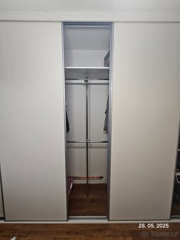 Vestavěná skříň - 4