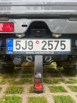 Toyota Land Cruiser 79 - 4