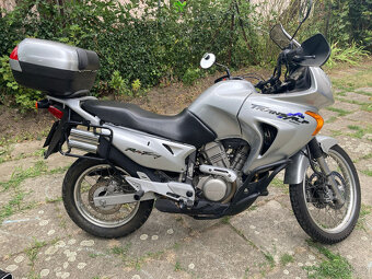 Honda XLV 650 Transalp, nízký nájezd s řadou příslušenství - 4