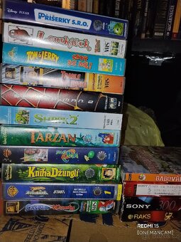 15 VHS a DVD (Disney, Pixar, DreamWorks) - 4