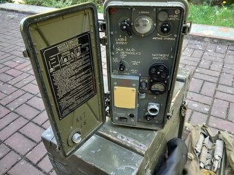 Vojenská radiostanice R 109d - souprava - 4