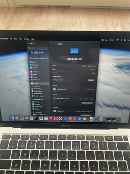 MacBook Air 13" M1 (2020) – 256GB SSD, 8GB RAM – Stříbrný - 4