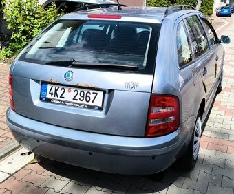 Prodám škoda fabia 1.2 47kw combi stk 06/25 - 4