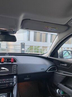 Jaguar xe 2016 - 4