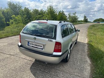 Škoda Octavia TOUR 1,6i 75KW MANUÁLNÍ KLIMATIZACE - 4
