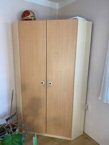 Stůl, komoda, rohová skříň - 4