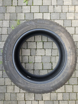 4x Zimní Pneu PIRELLI WINTER 2 SCORPION 235/55 R19 - 4