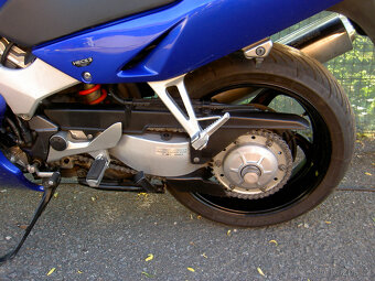 Honda VFR 800 - 4