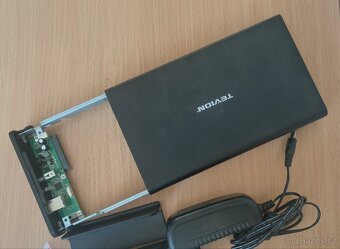 Externí box pro 3,5" HDD a SSD, USB 3 - 4