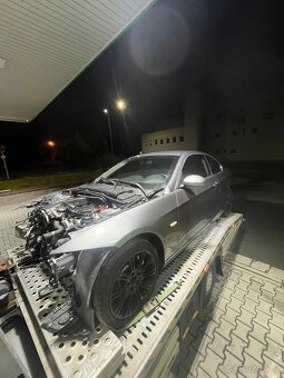 BMW e92 335i RWD Manuál - 4