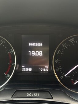 Škoda Fabia III 1.2 TSI – rok 2015 – lehce jetá, silně přehl - 4