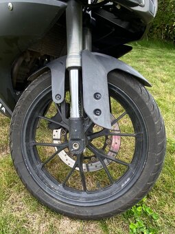 Yamaha YZF 2016 - 4