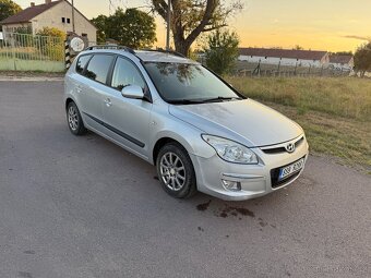 Hyundai i30 cw - 4
