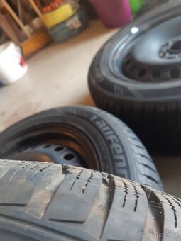 Plechové disky originál Ford s pneu 205/55 R16 - 4
