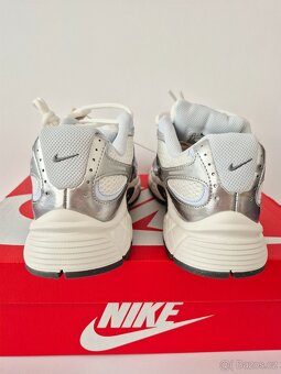 Nové dámské tenisky Nike, velikost 38,5 - 4