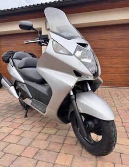 Honda Silver Wing FJS 400 - 4