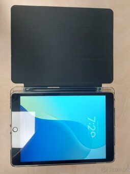 iPad 9. generace 64 GB (model A2602) - 4