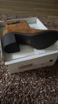 Nové zateplené hnědé kotníčkové boty vel. 38 - 4