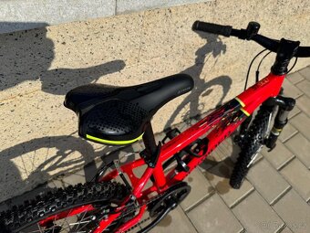Dětské horské kolo rockrider st900 velikost 20" - 4