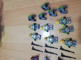 Lego Atlantis více setů: Výzkumné ústředí, Portál atlantidy - 4