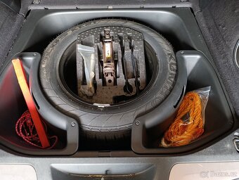 Jeep Grand Cherokee WK2 2011-2013 interiér - 4