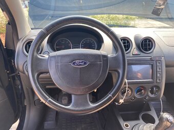 Ford fiesta 1.4 tdci 50kw nafta r.v. 2004 - 4