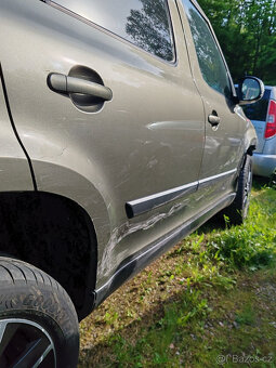 benzínová Škoda Yeti 1.4 TSI 2017 133000km ADVENTURE - 4