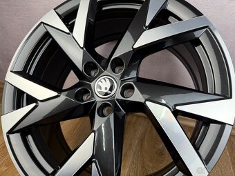 TOP kola Škoda Superb R19 Aniaria - 4