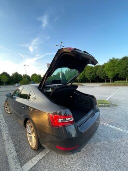 Škoda Superb 2.0 TDI, 110 kW, DSG, 2019, TOP výbava - 4