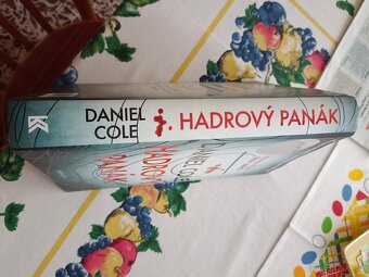 Daniel Cole: Hadrovy panak - 4