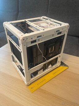 Herní PC Windows 11 Pro - 4