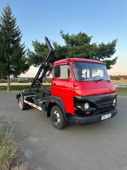 Avia A80 hákový nosič kontejneru - 4