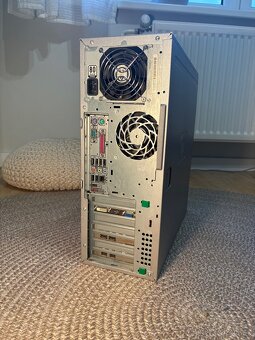 HP Workstation - 4