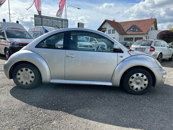 VW New Beetle 2.0 Benzín 85kW - 4