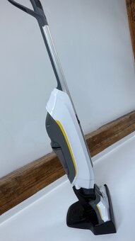 Podlahový mycí stroj KÄRCHER FC 5 Cordless Premium White bat - 4