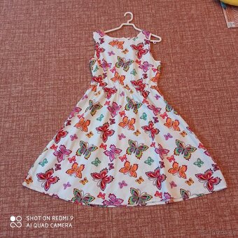 Trika,mikiny,šaty ajiné vel.146-158 - 4