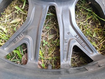 ALU 8xj18 et48 + letní 225/40/18 Octavia 3 - 4