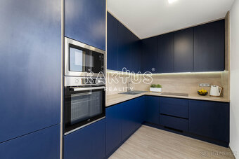 Podnájem exkluzivního zařízeného apartmá 2+kk, ul. Hlavní tř - 4